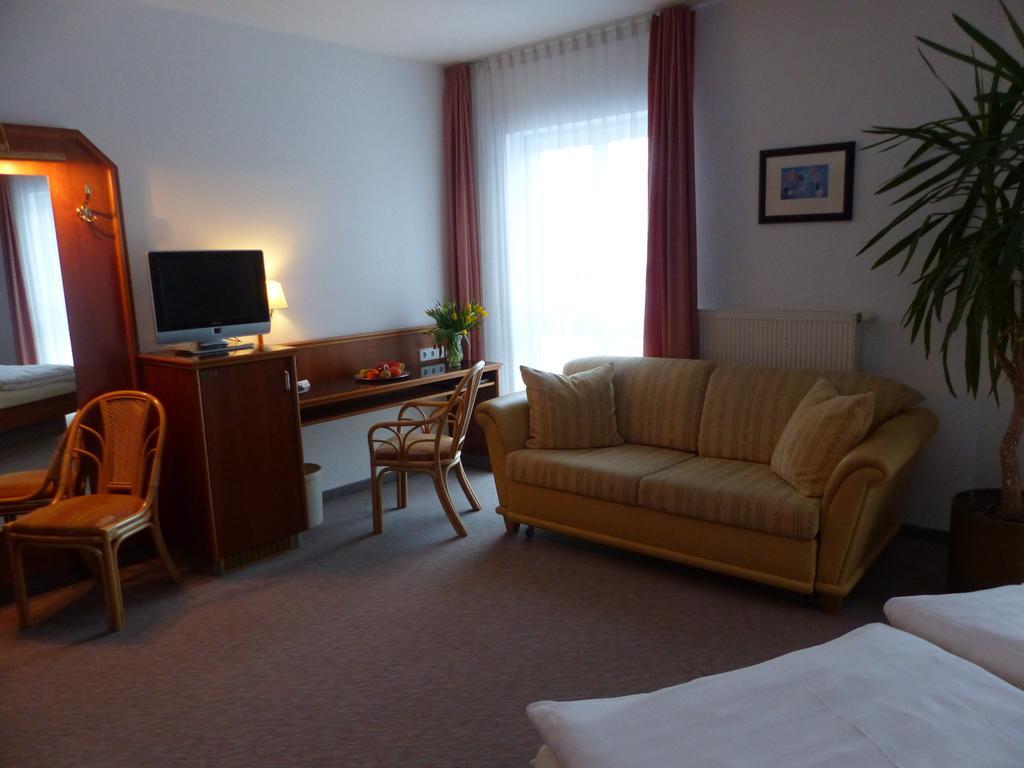 Hotel Dorotheenhof Κότμπους Εξωτερικό φωτογραφία