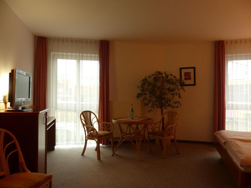 Hotel Dorotheenhof Κότμπους Εξωτερικό φωτογραφία