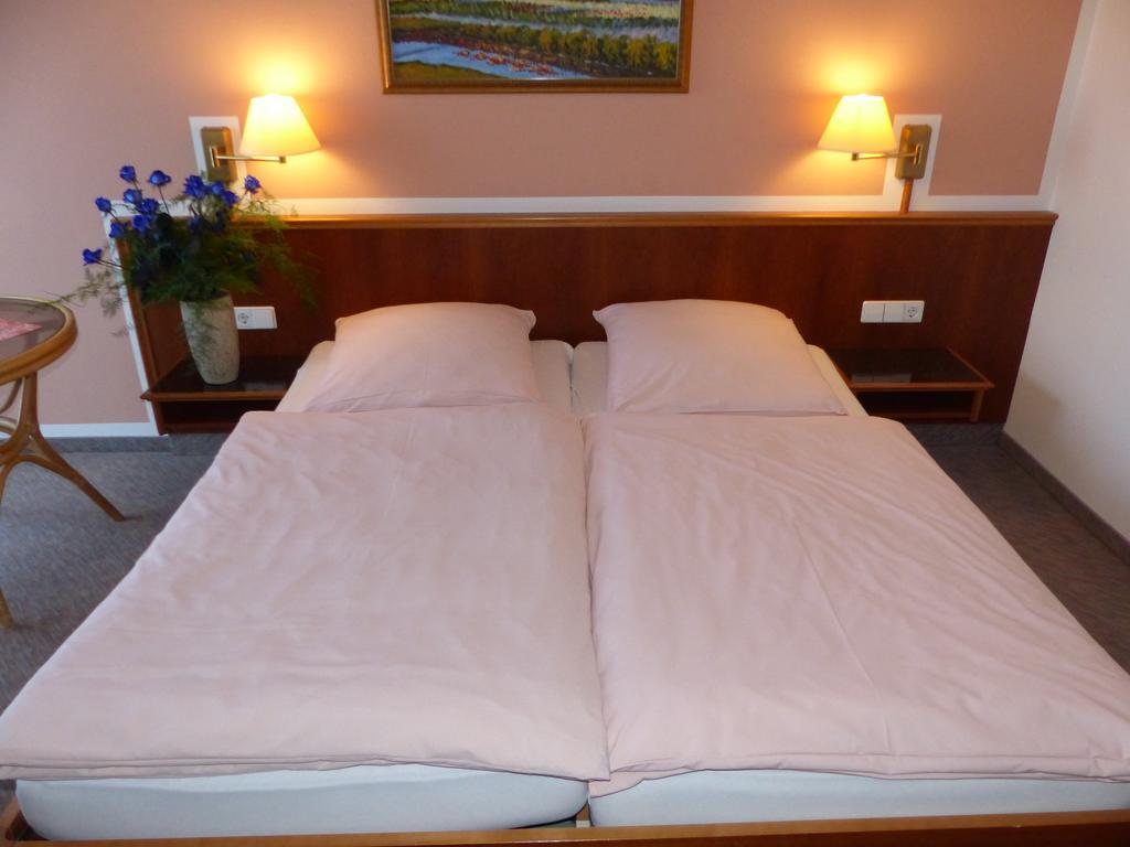 Hotel Dorotheenhof Κότμπους Εξωτερικό φωτογραφία
